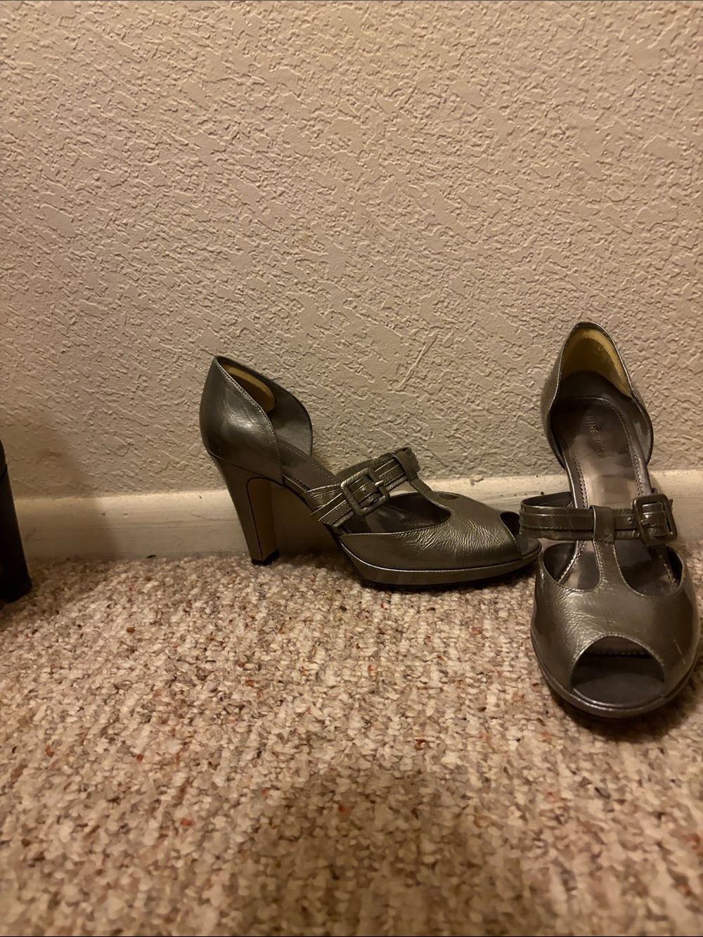 Nine West Metallic Gray Peep-Toe Buckle Heels